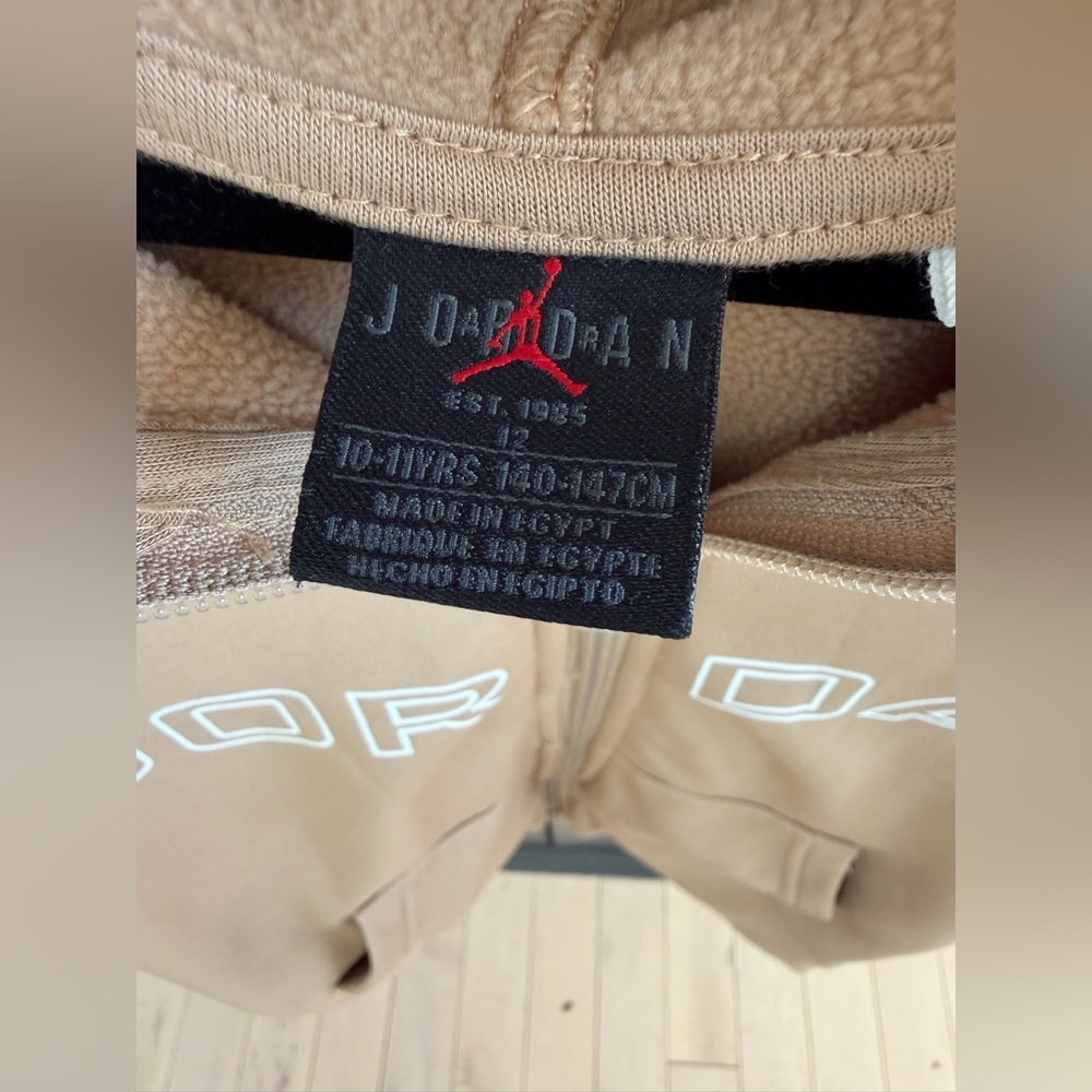 Jordan | Nike Kids Tan and Black Tracksuit Set | 10-11yrs - Picture 5 of 8
